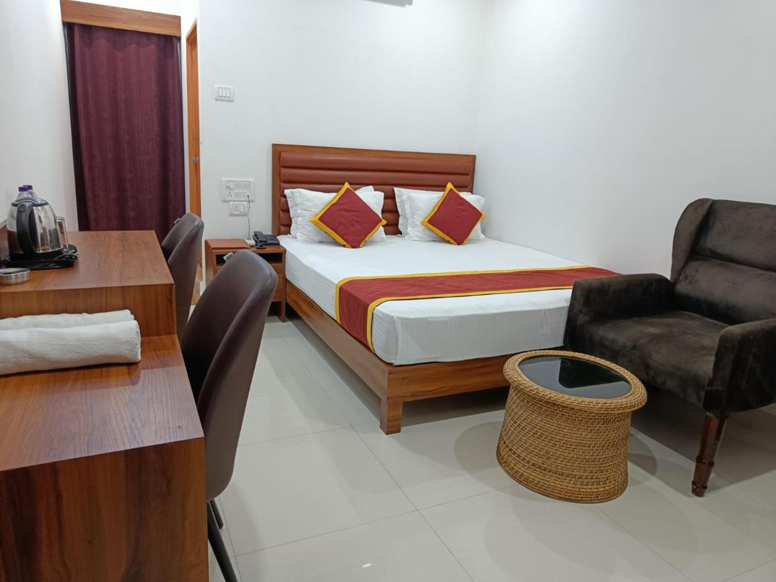 Hotel Executive Inn Hailakandi 외부 사진