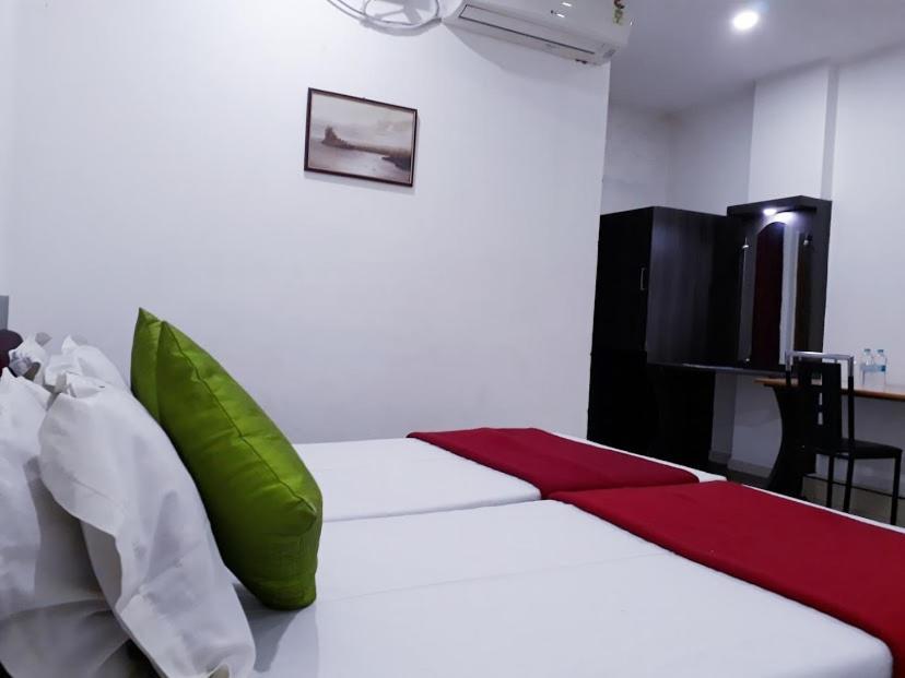 Hotel Executive Inn Hailakandi 객실 사진